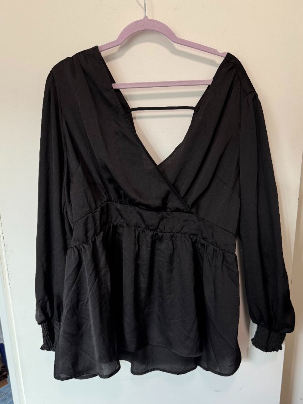 Torrid Black Satin-Look Blouse | Open Back Tie Detail | Size 2 (18–20) 🖤